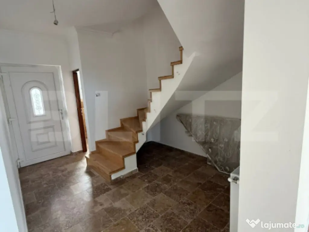 Casa insiruita cu 4 camere si 2 bai in Giroc 86mp utili apro