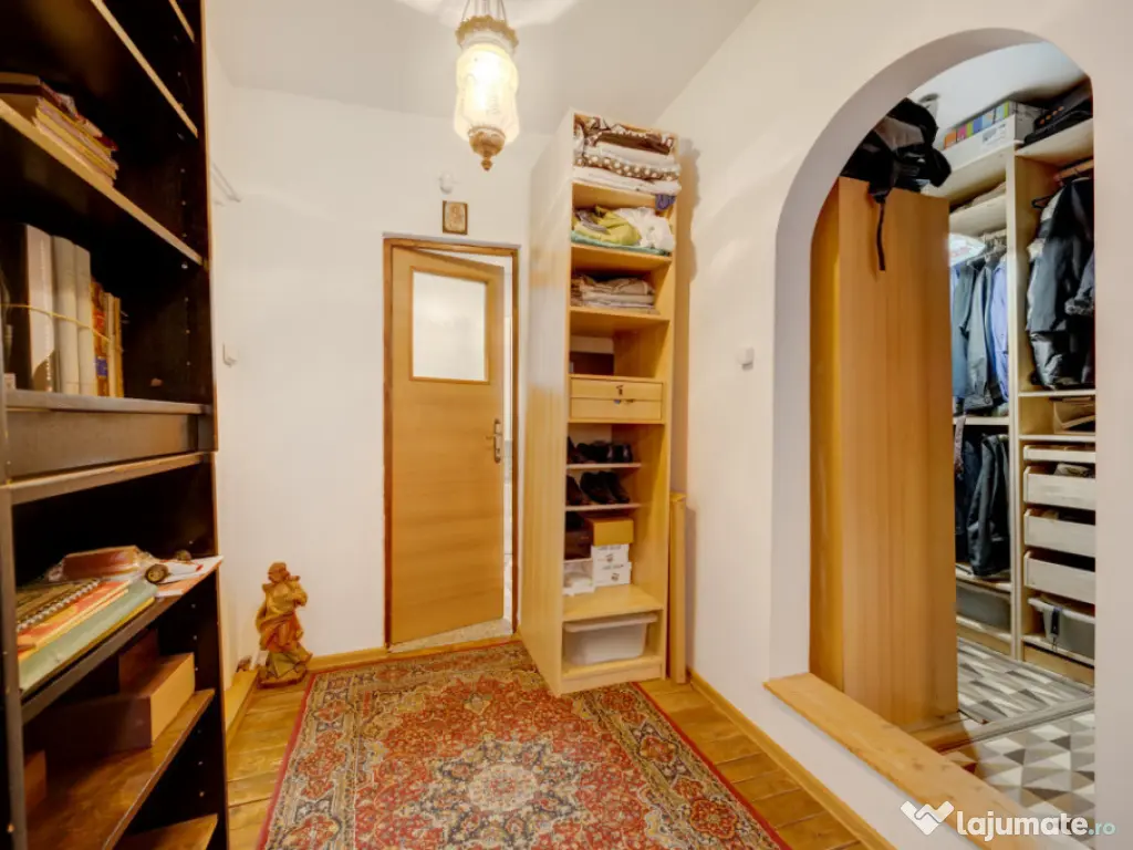 VIILOR - ECHINOCTIULUI, CASA 211 MP UTILI, LOT 460 MP!