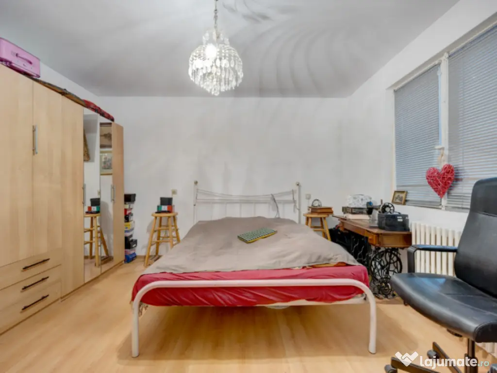 VIILOR - ECHINOCTIULUI, CASA 211 MP UTILI, LOT 460 MP!