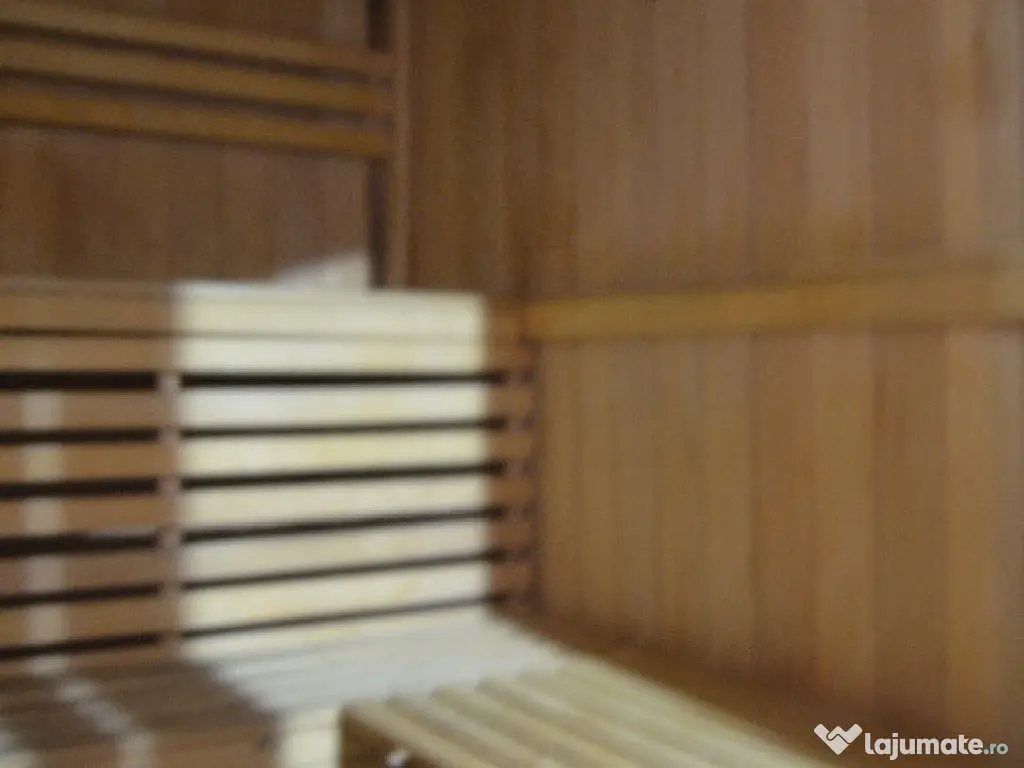 Sinaia-De vanzare pensiune cu 18 camere functionala 