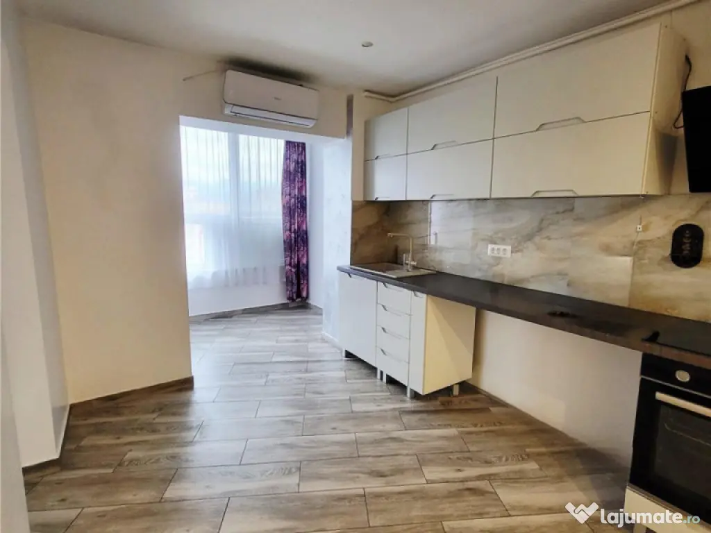 Apartament 3 camere,decomandat,renovat, suprafata generoasa, 