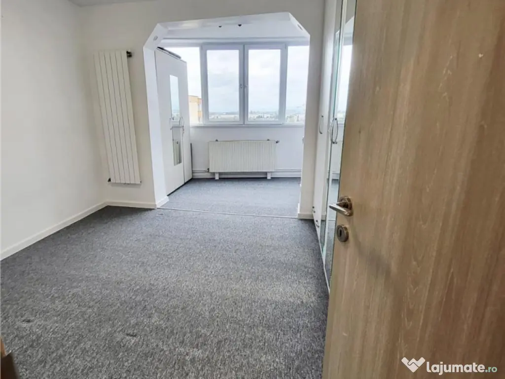 Apartament 3 camere,decomandat,renovat, suprafata generoasa, 