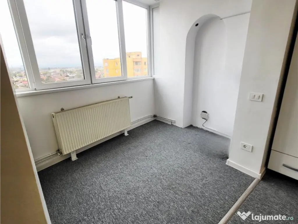 Apartament 3 camere,decomandat,renovat, suprafata generoasa, 