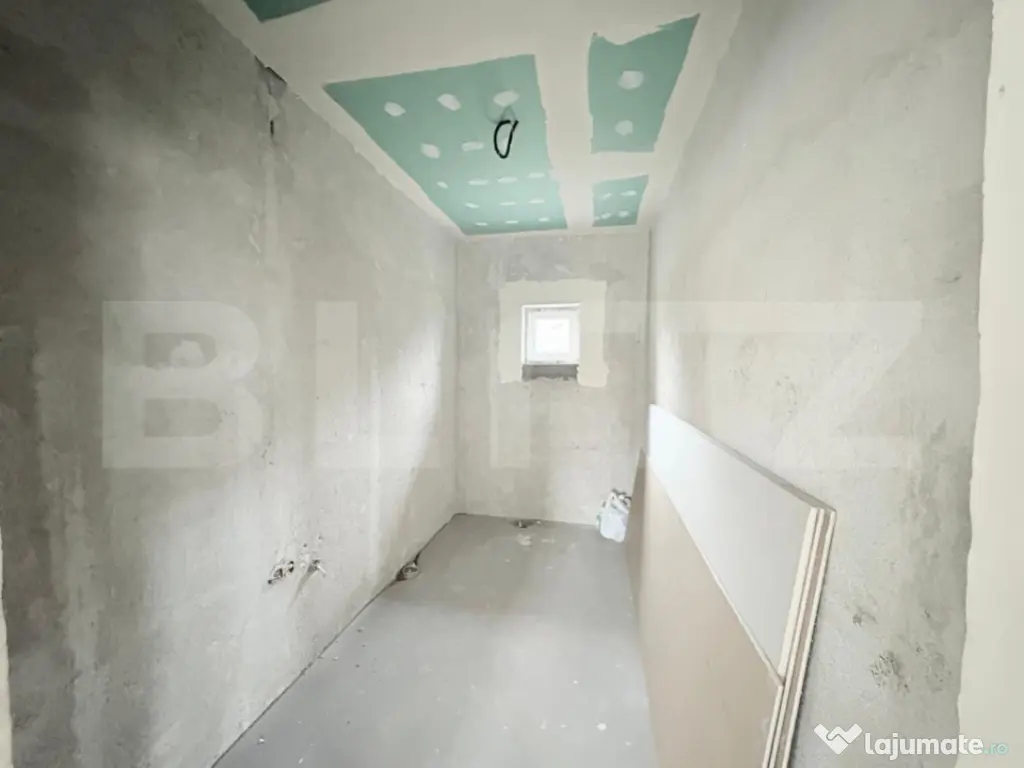 Casă de vânzare , 110 mp , teren 4,5 ari, zona Lazuri