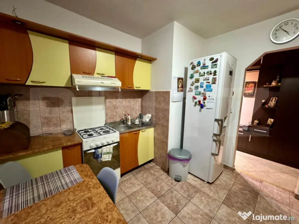 Apartament 2 camere, decomandat, 51.5 mp, mobilat – Zona C