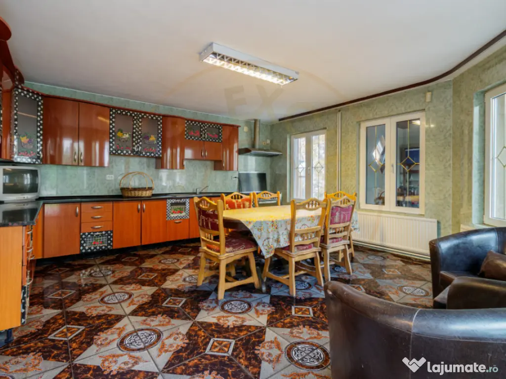 Casa Spatioasa - Teren 1000mp - Otopeni! 