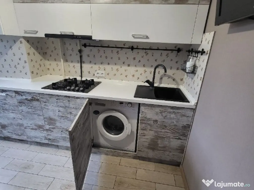 Garsoniera de inchiriat in zona Grand Arena Metalurgiei