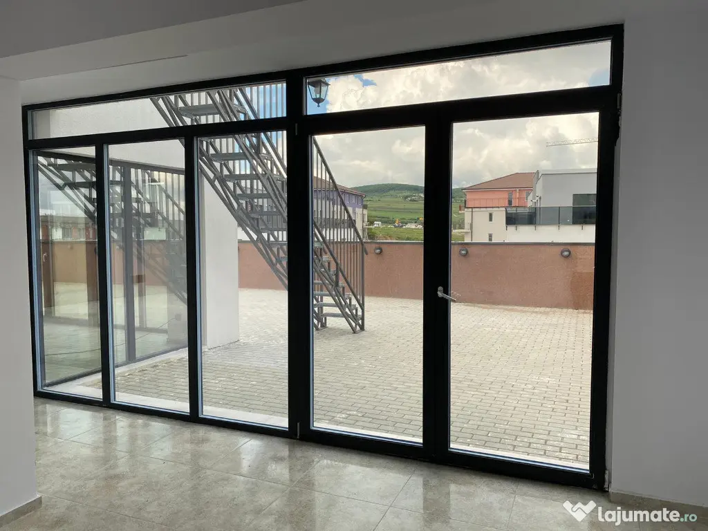 Penthouse finisat,mobilat, Baciu