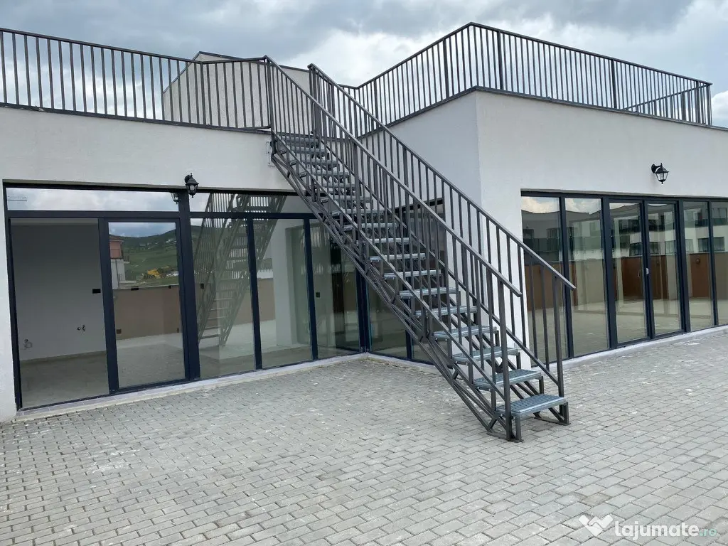 Penthouse finisat,mobilat, Baciu