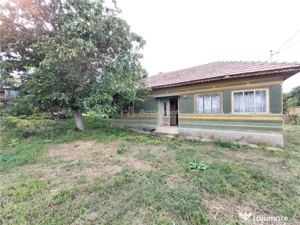 Casa 70 mp, teren 1415 mp , Zarnesti sat Fundeni