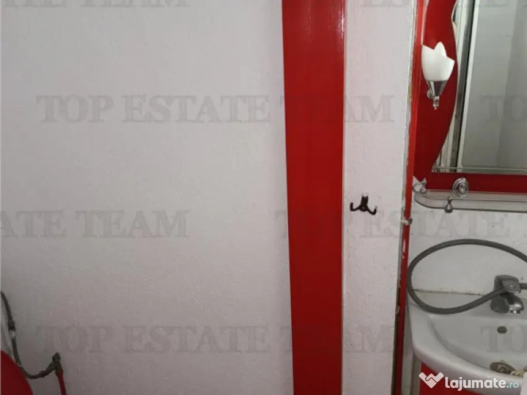 Va oferim spre o super locatie, la strada, ideala pt beauty 