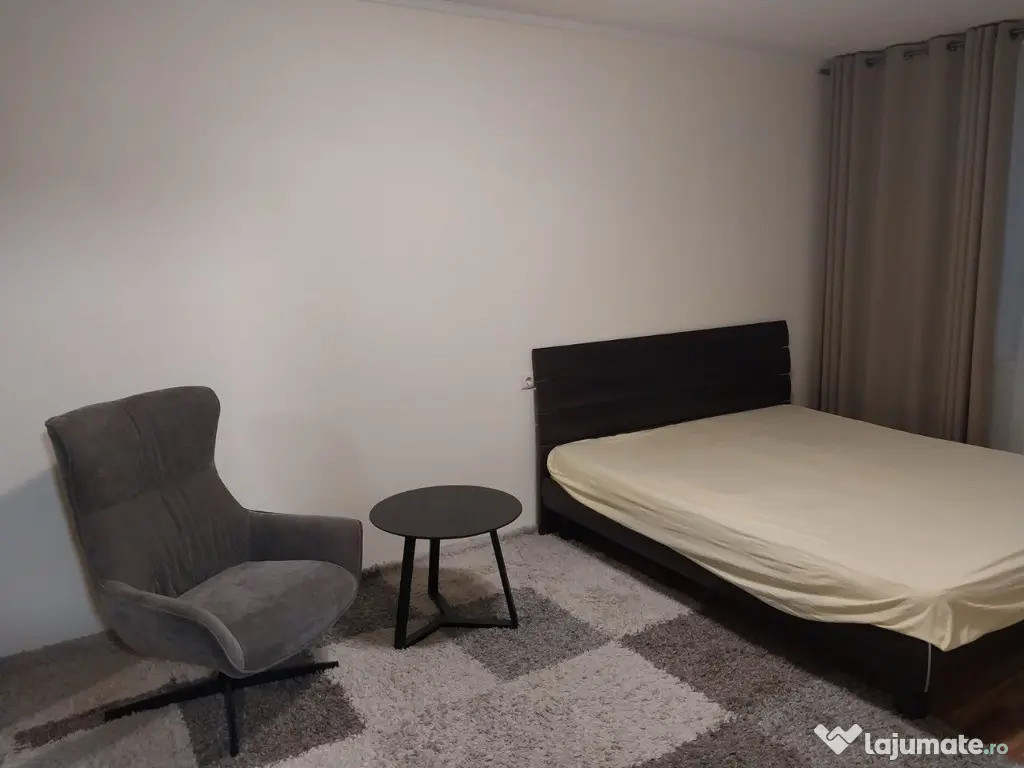 Garsoniera de inxhiriat in zona Berceni Cartier Solar