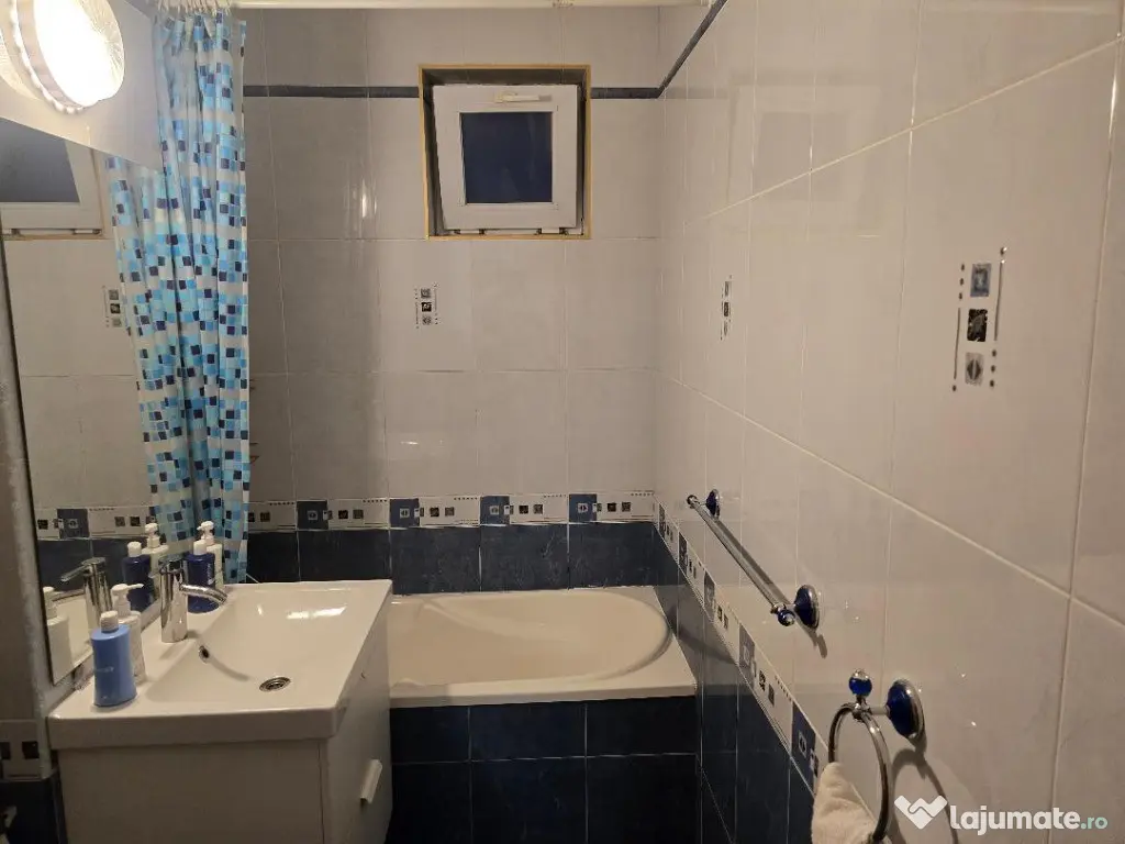 Ap 3 cam ultracentral -Magheru, mobilat, parcare , et 3, SC 90 mp