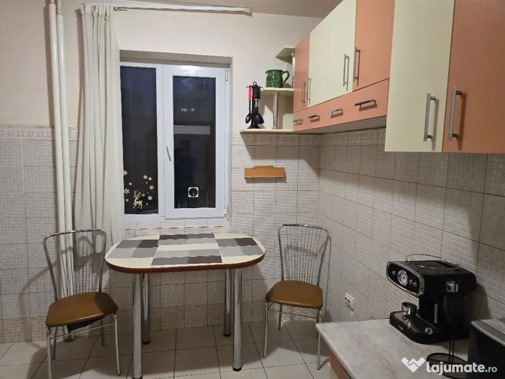 Ap 3 cam ultracentral -Magheru, mobilat, parcare , et 3, SC 90 mp