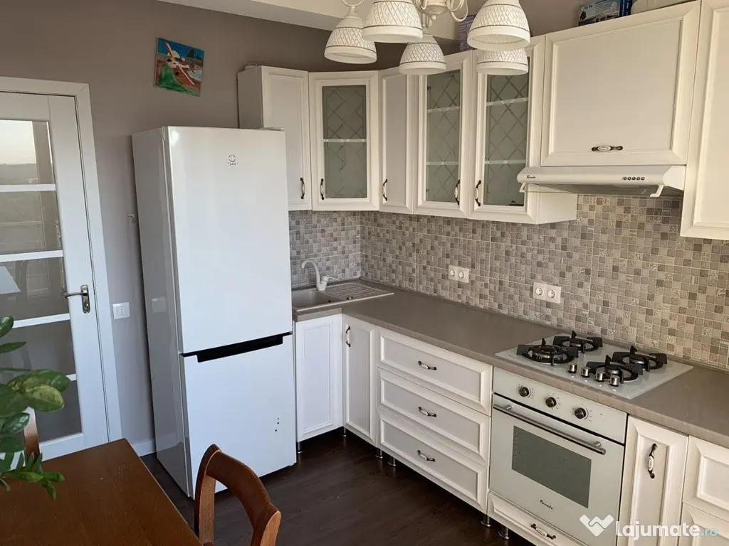 Apartament cu 2 camere de inchiriat in zona Piata Unirii