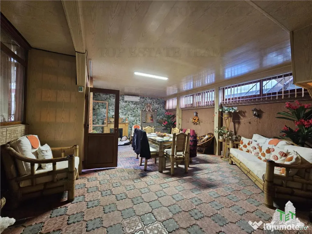 Casa spatioasa si versatila de in Eforie Nord – ideala ... 