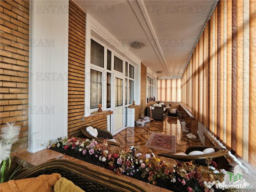 Casa spatioasa si versatila de in Eforie Nord – ideala ... 