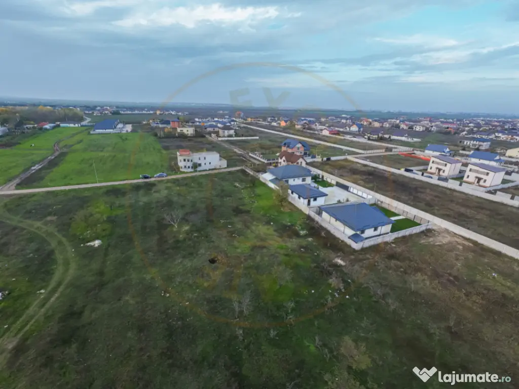 Teren intravilan 634 mp Domnești