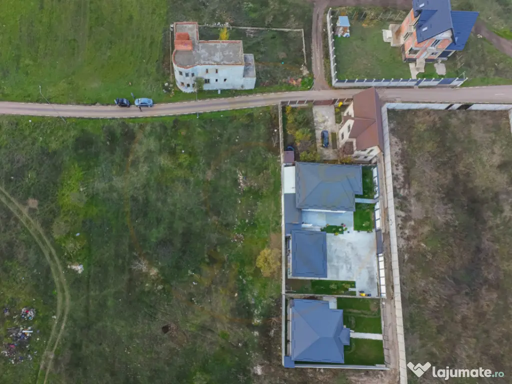 Teren intravilan 634 mp Domnești