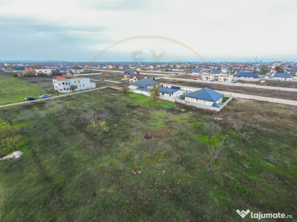 Teren intravilan 634 mp Domnești