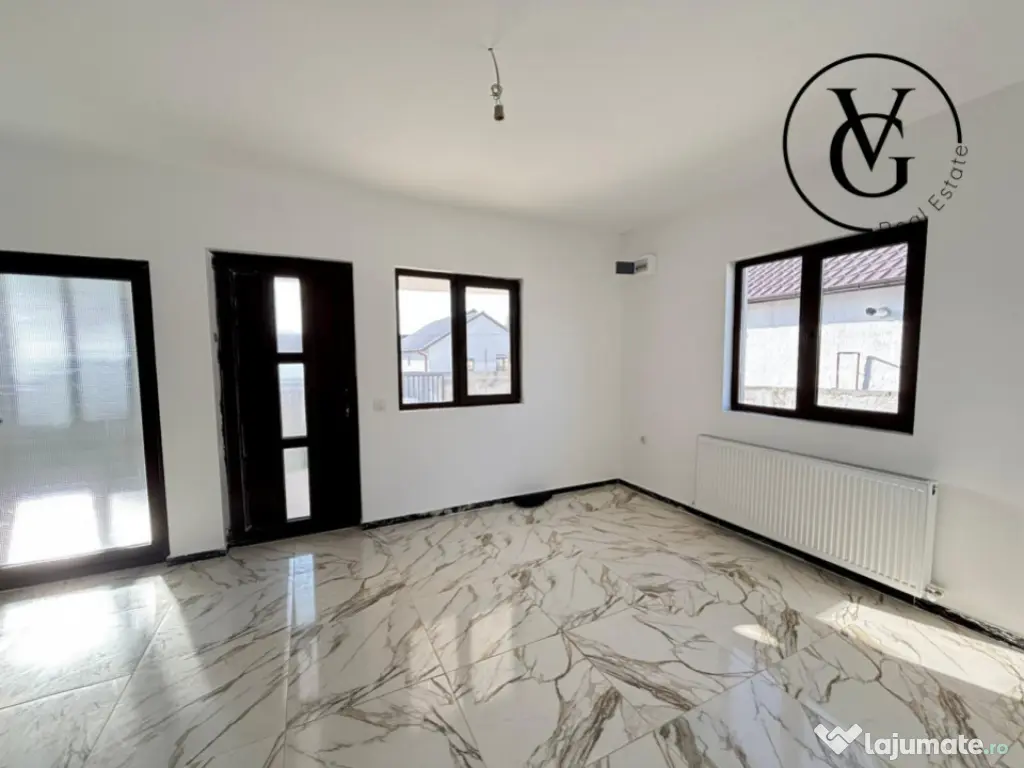 Casă la sol, 3 camere - 211 mp - Lumina