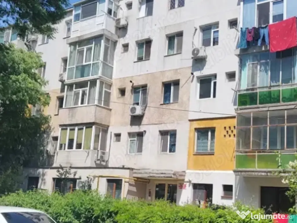Apartament 3 cam., semi-decomandat, Inel 2, etaj 1 
