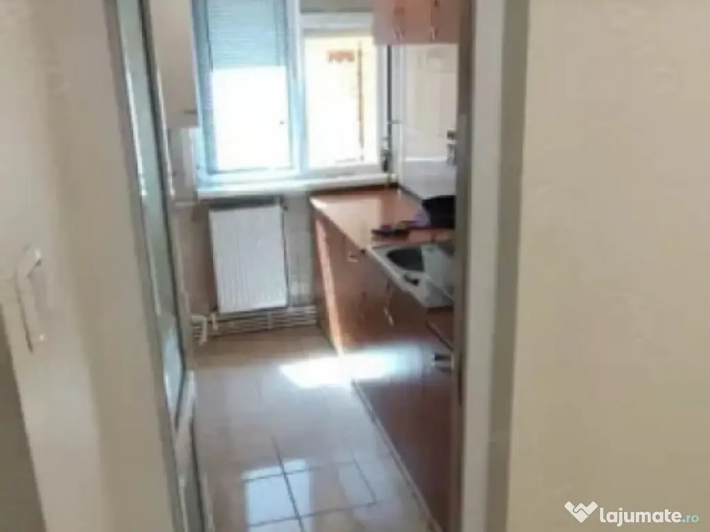 Apartament 3 cam., semi-decomandat, Inel 2, etaj 1 