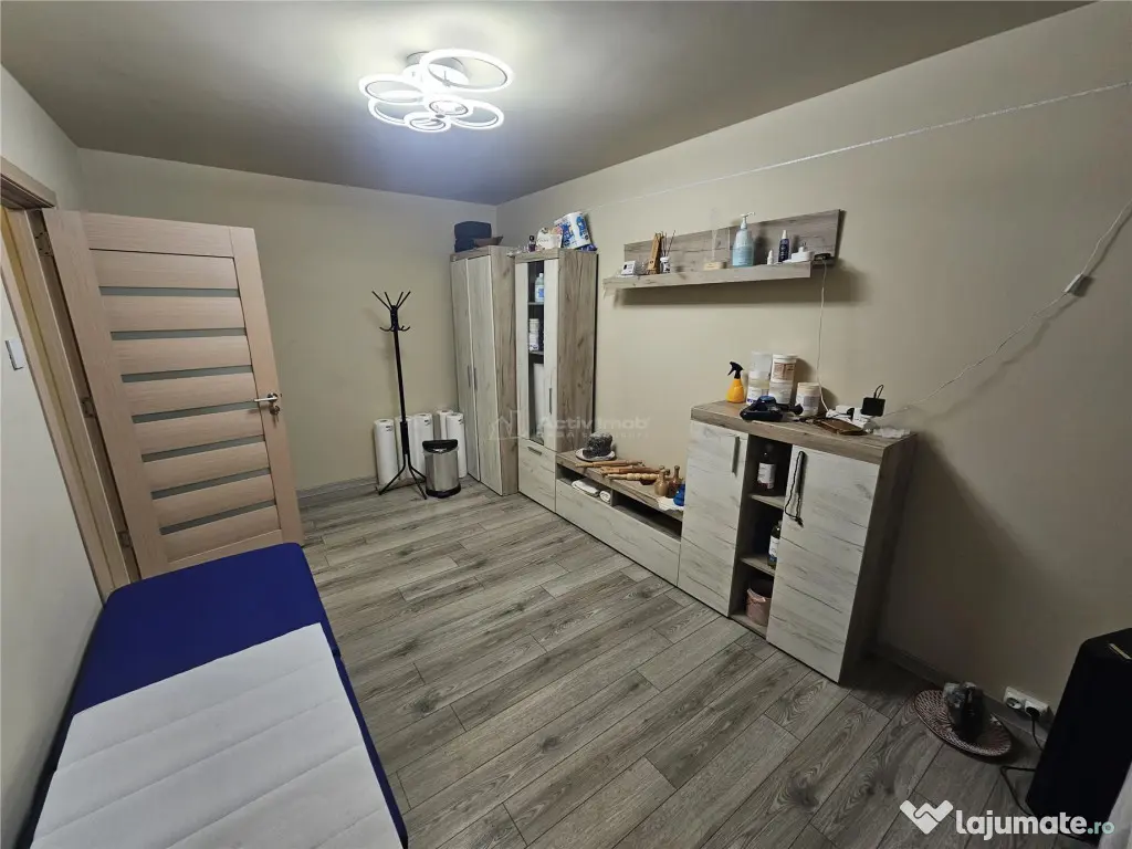 Resita, 2 Cam. Cf. 1, Renovat, Parter, Micro 1 