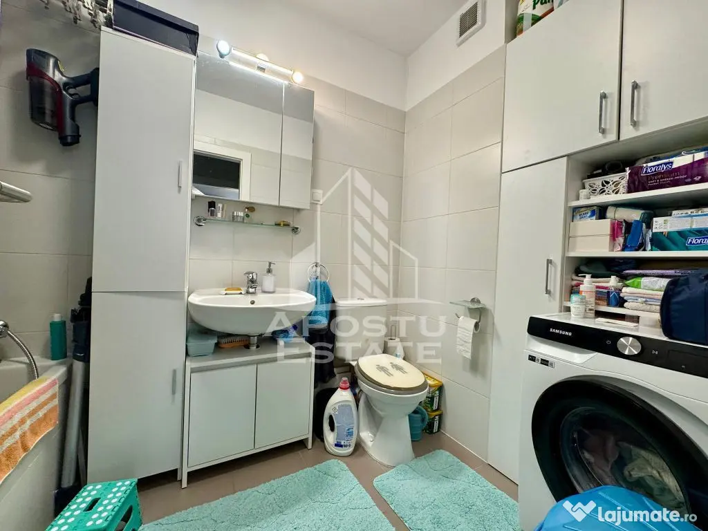 Apartament cu 3 camere, 2 bai, zona Lipovei