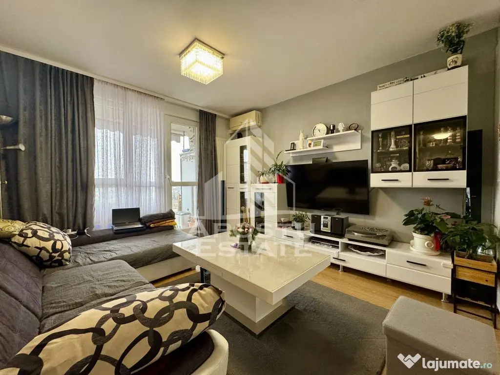 Apartament cu 3 camere, 2 bai, zona Lipovei