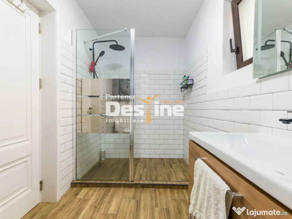 Casă individuală stil grecesc cu 5 camere S+P+1+pod, 200 m 