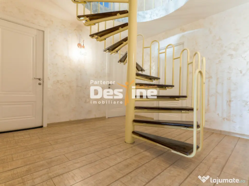 Casă individuală stil grecesc cu 5 camere S+P+1+pod, 200 m 