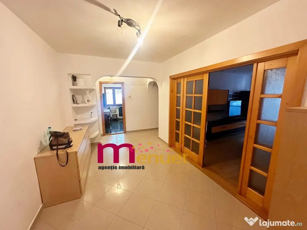 Apartament 3 camere,str.Babadag,parter 