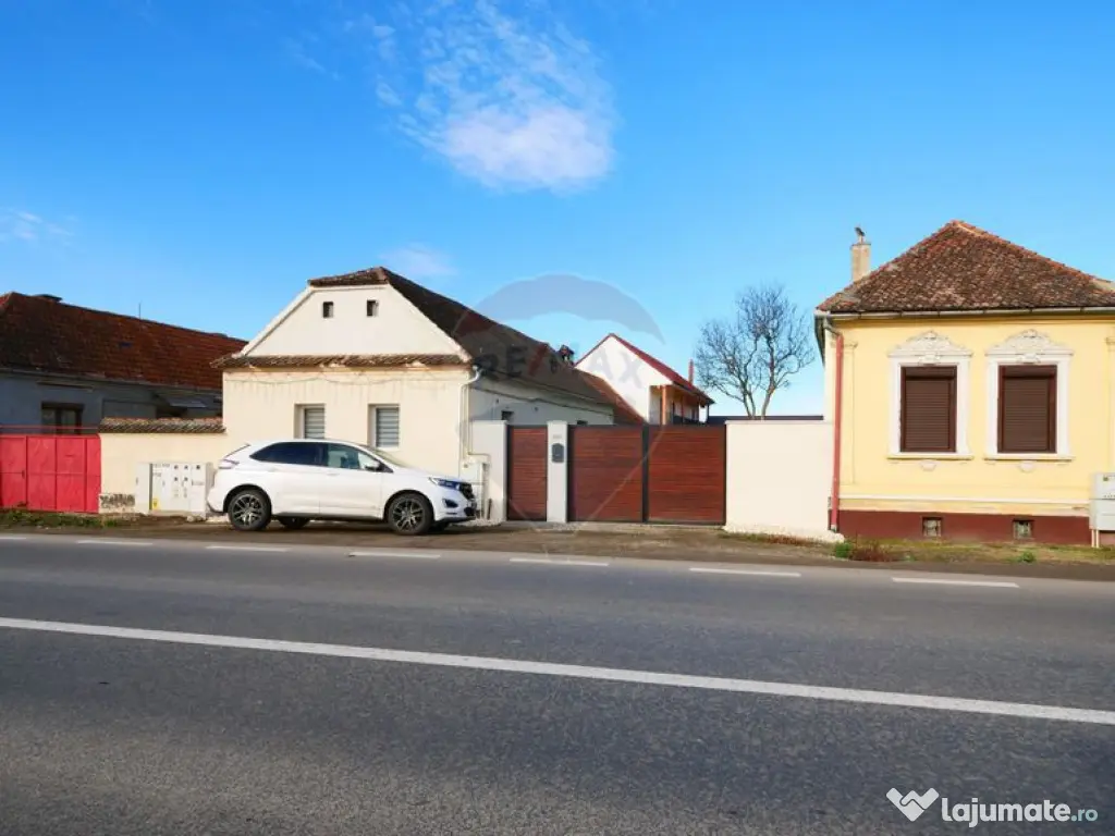 Doua case, 8 camere- oportunitate business - Bod, 2164 mp... 