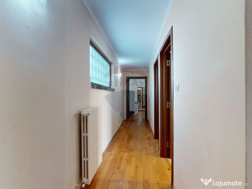 Doua case, 8 camere- oportunitate business - Bod, 2164 mp... 