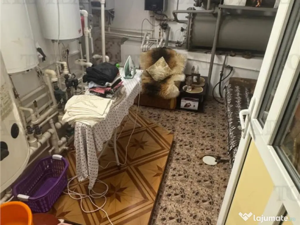 Apartament 3 camere plus curte proprie Eforie Nord 