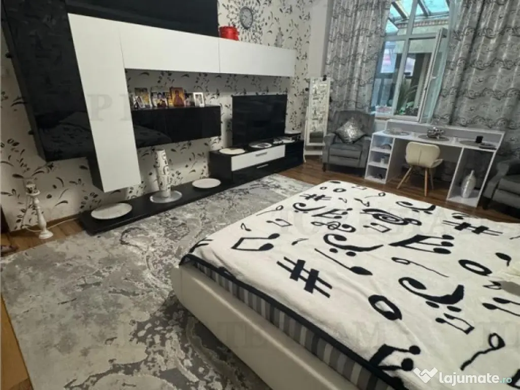 Apartament 3 camere plus curte proprie Eforie Nord 