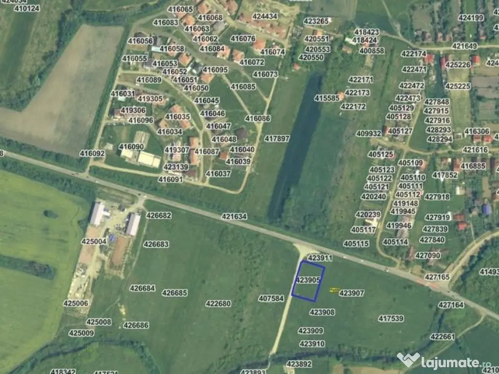 Vanzare | Teren industrial | 2385 MP | Apa Curent Canal |... 