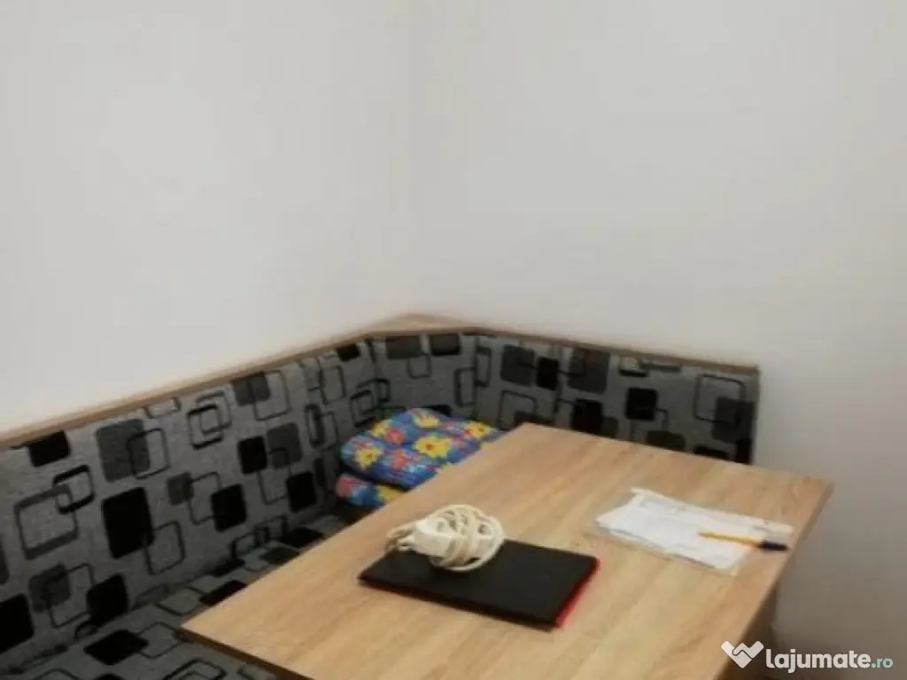 Garsoniera de inchiriat langa Sala Palatului 