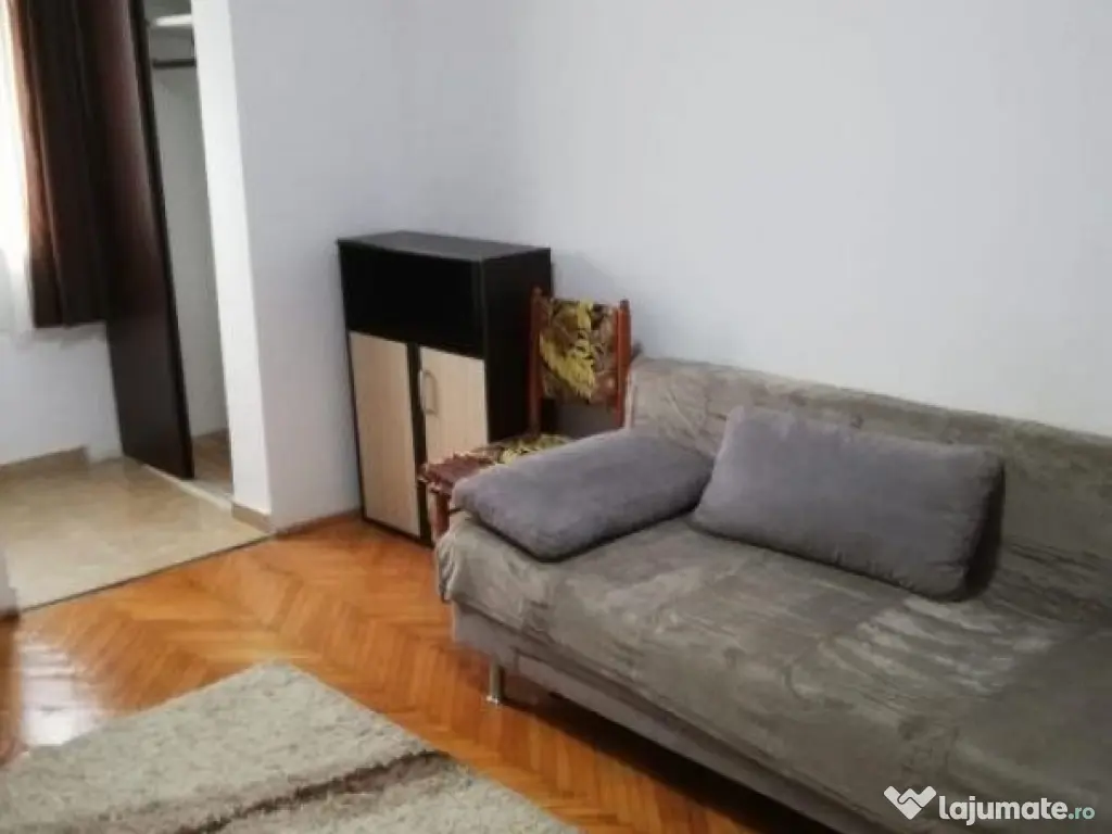 Garsoniera de inchiriat langa Sala Palatului 