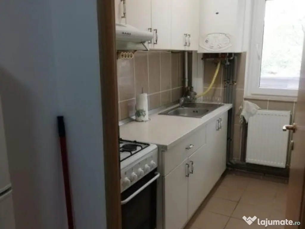 Garsoniera de inchiriat langa Sala Palatului 