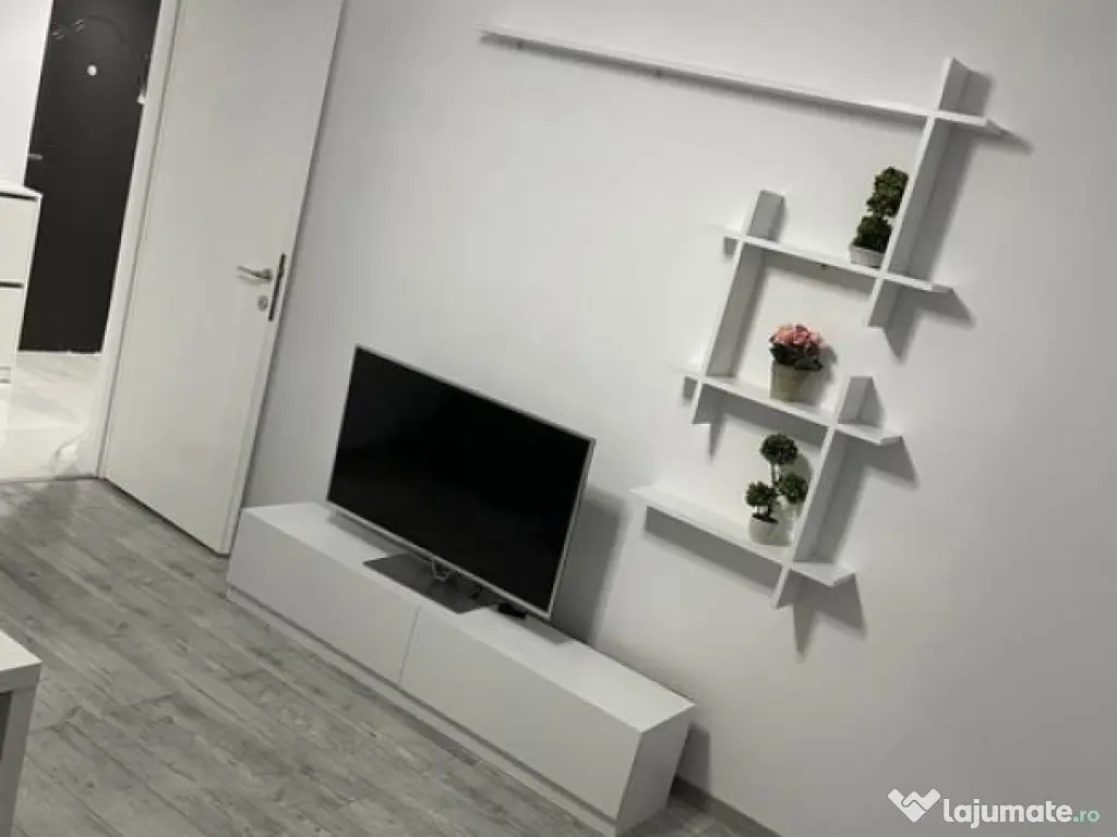 Garsoniera de inchiriat zona Parc Sebastian 