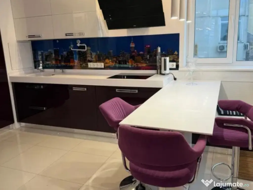 3 Camere zona 1 Decembrie 1918 