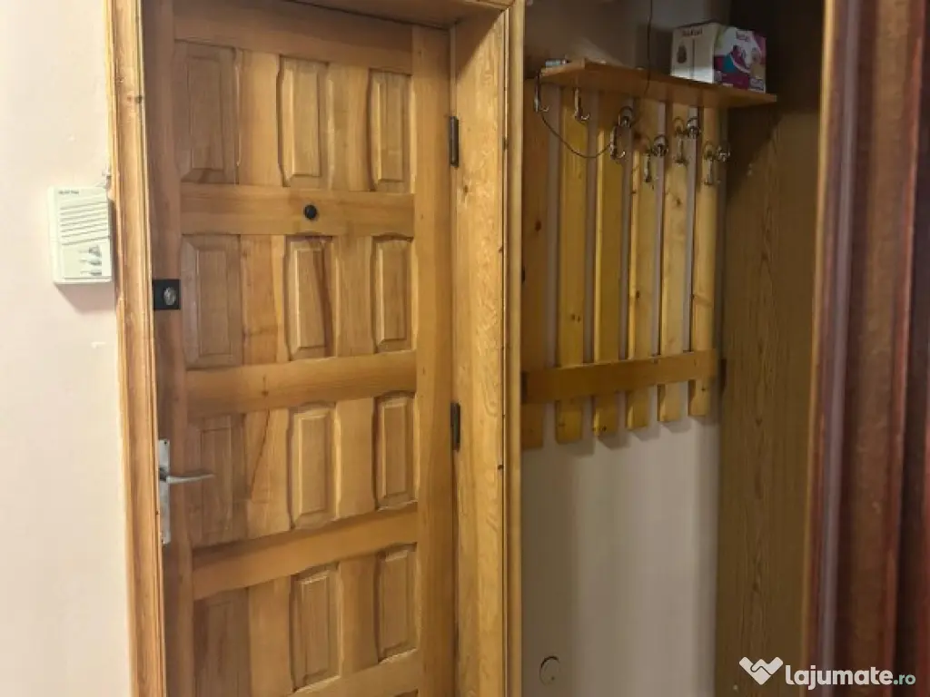 3 camere Gara Bacinshi,etaj intermediar,două băi