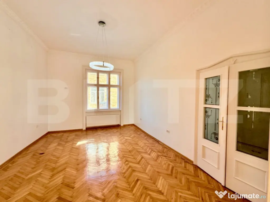 Apartament 3 camere, 86 mp, zona Sinaia