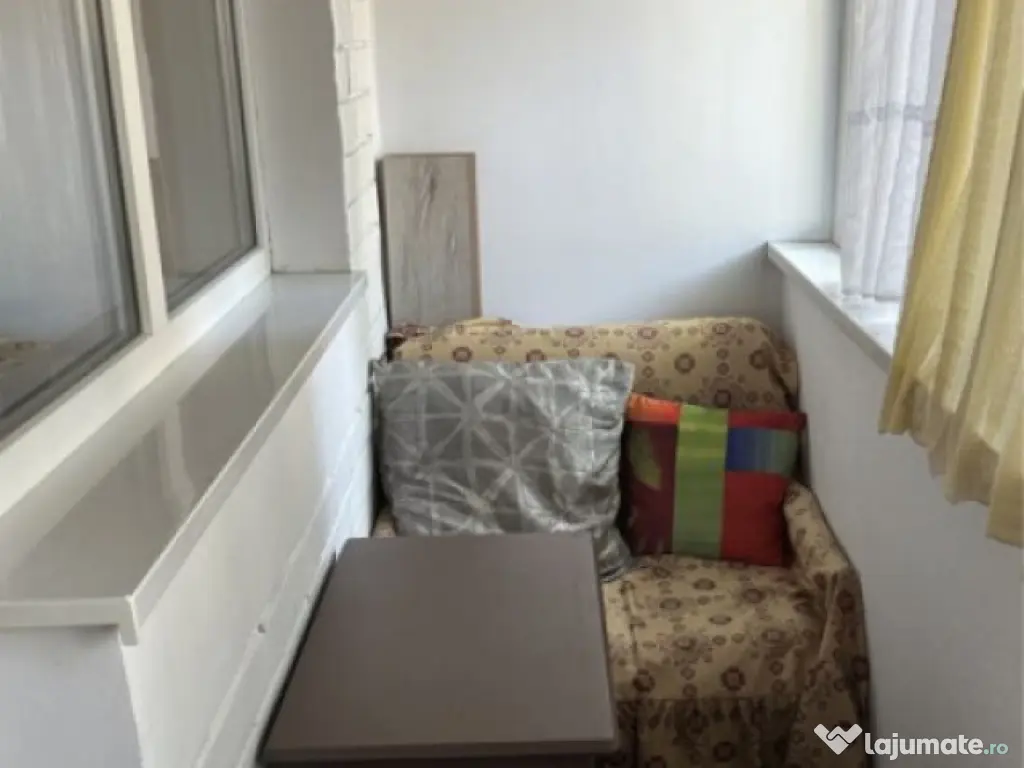 Apartament 2 camere | 43 mp | zonă Bdul 1 Decembrie | AC | 