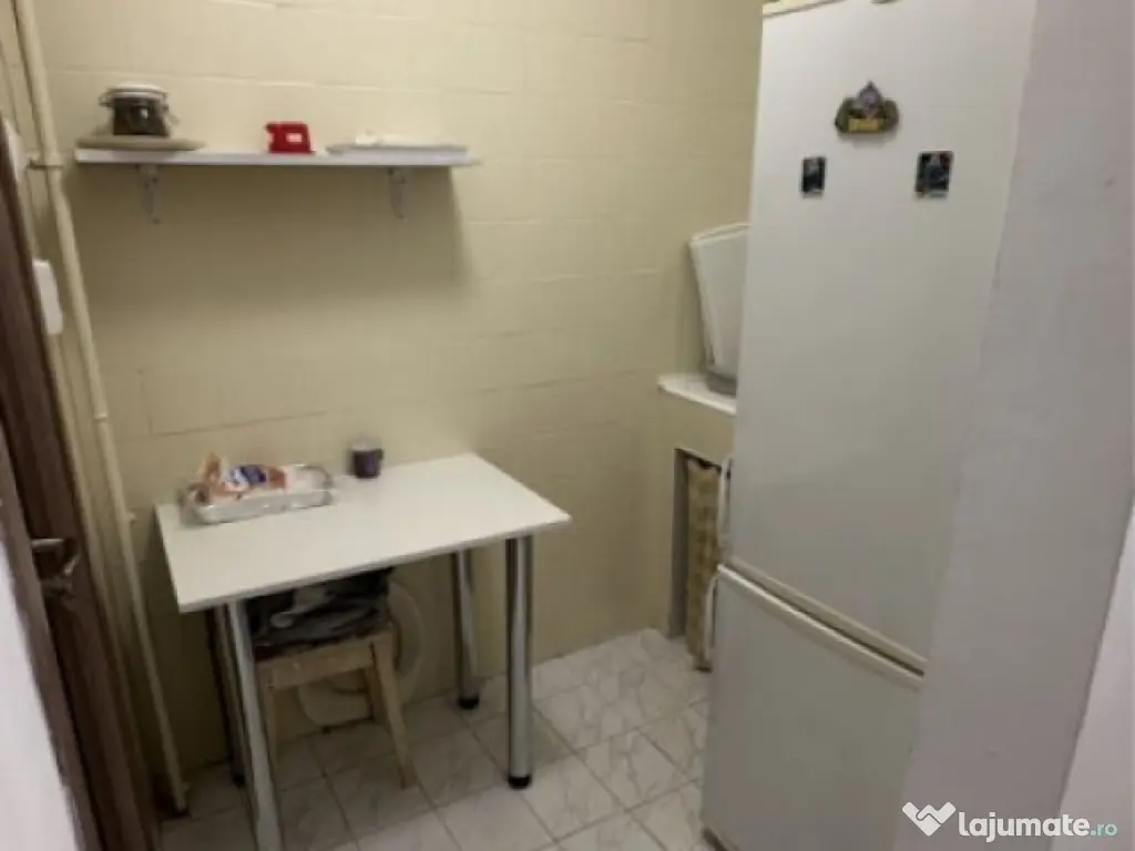 Apartament 2 camere | 43 mp | zonă Bdul 1 Decembrie | AC | 