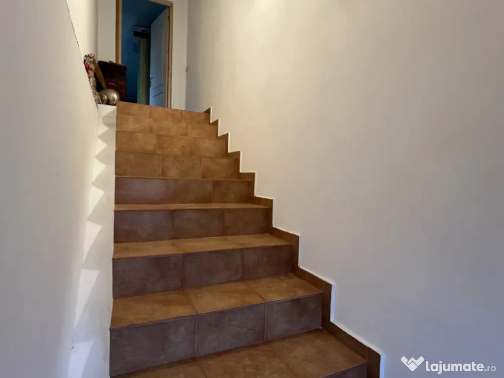 Vila de inchiriat Clinceni, 4 camere, 600 mp curte