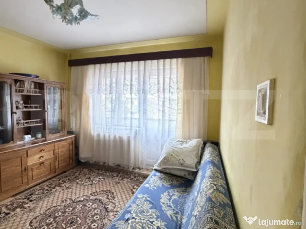 Apartament 2 camere decomandate, et.1, Filiasi