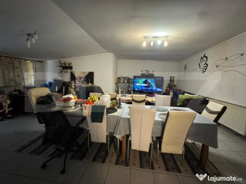 Casa cu 5 camere 300 mp in Hunedoara
